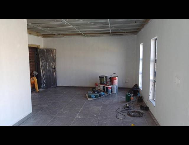 INDUSTRIAL PROPERTY TO RENT IN KNOPPIESLAAGTE